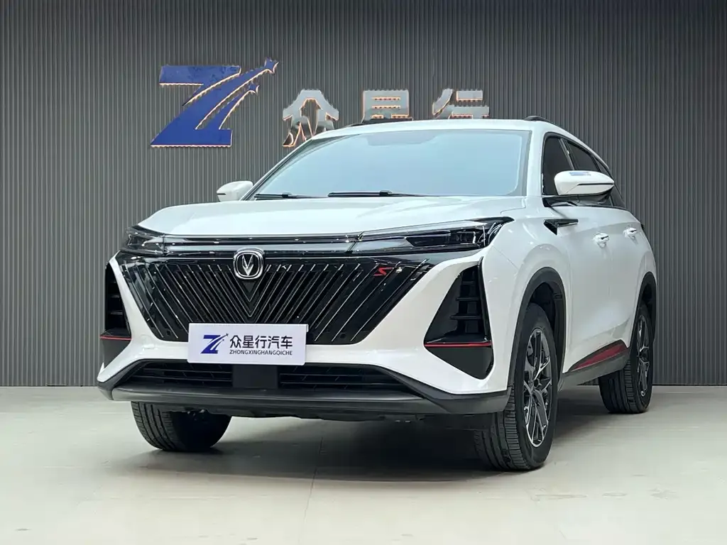 Changan CS75PLUS — фото 1