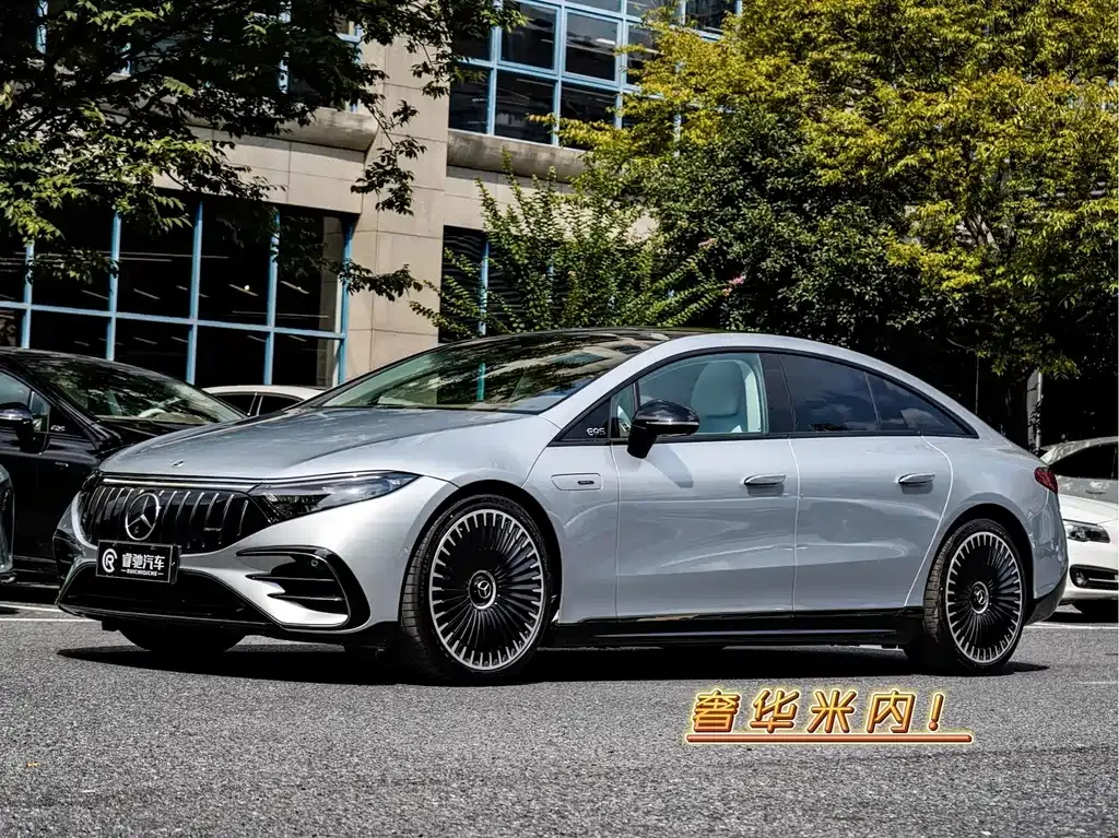 Mercedes-Benz EQS AMG — фото 1