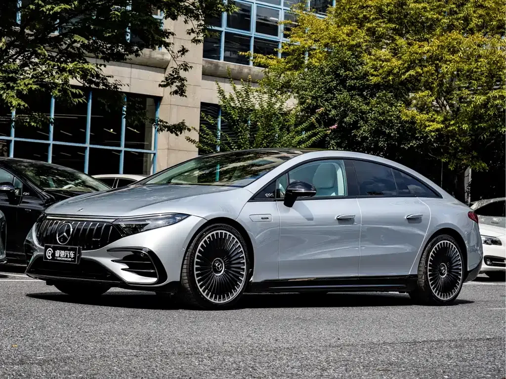 Mercedes-Benz EQS AMG — фото 2