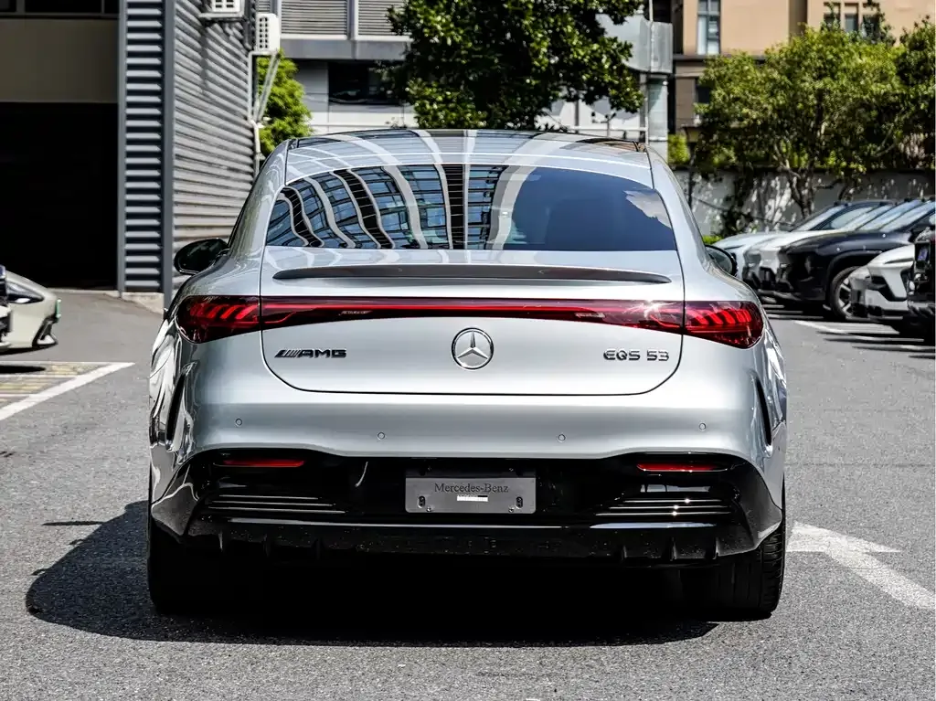 Mercedes-Benz EQS AMG — фото 6