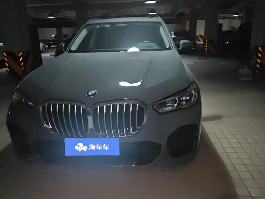 BMW X5 (Import) — фото 2