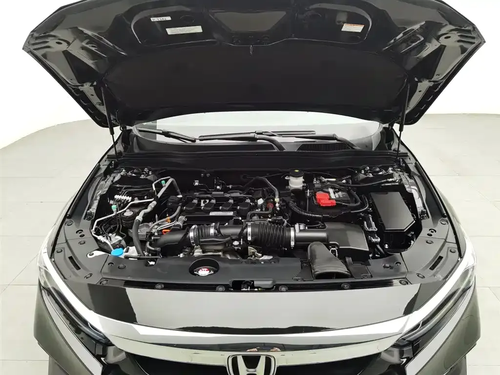 Honda Accord — фото 6