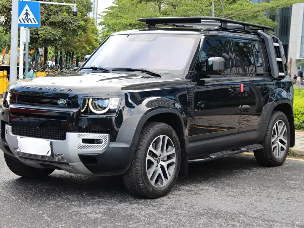 Land Rover Defender — фото 1