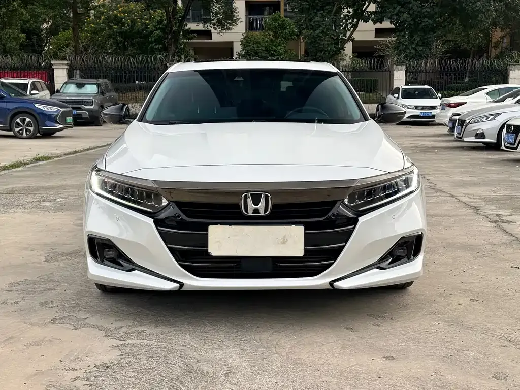 Honda Accord — фото 2