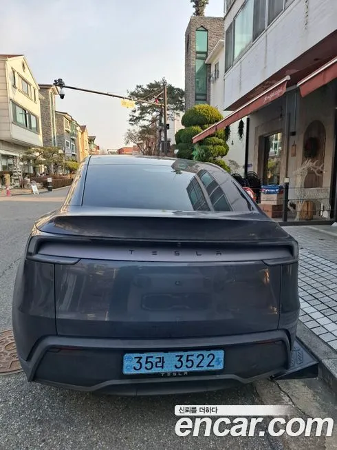 Tesla Model Y — фото 4
