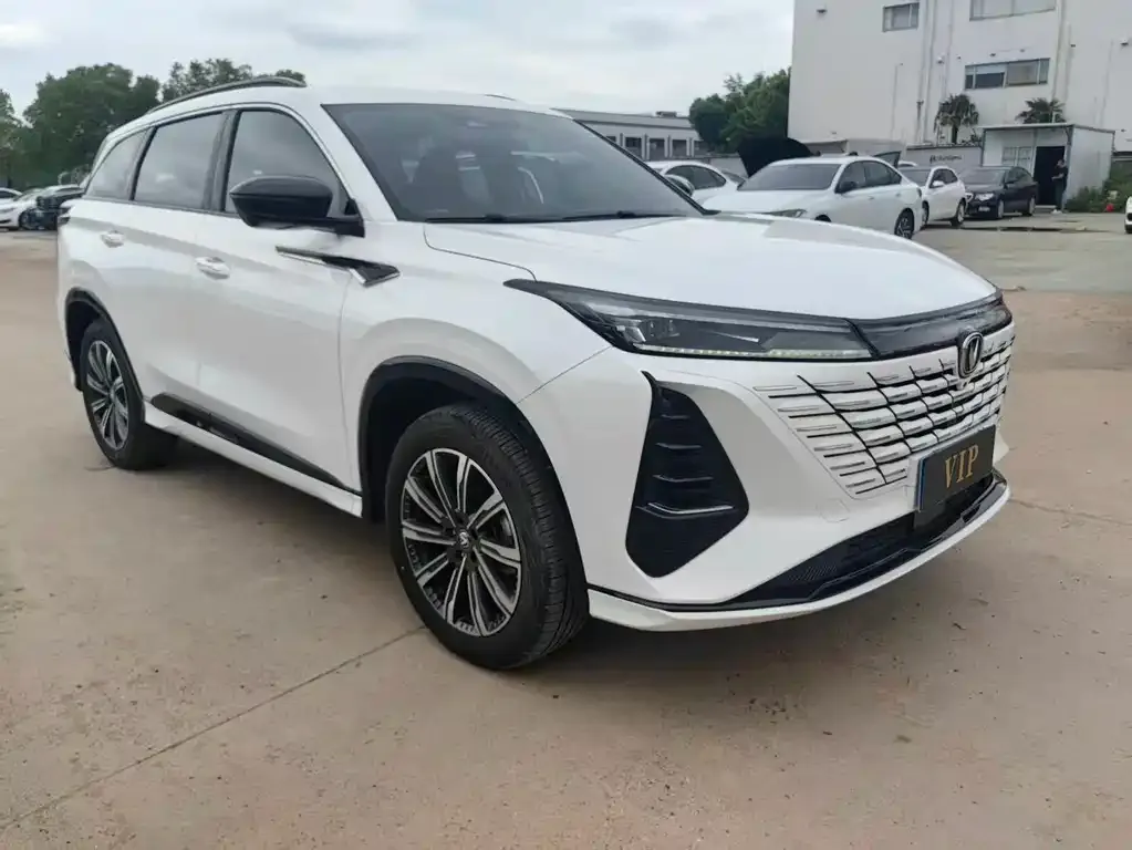 Changan CS75PLUS — фото 2