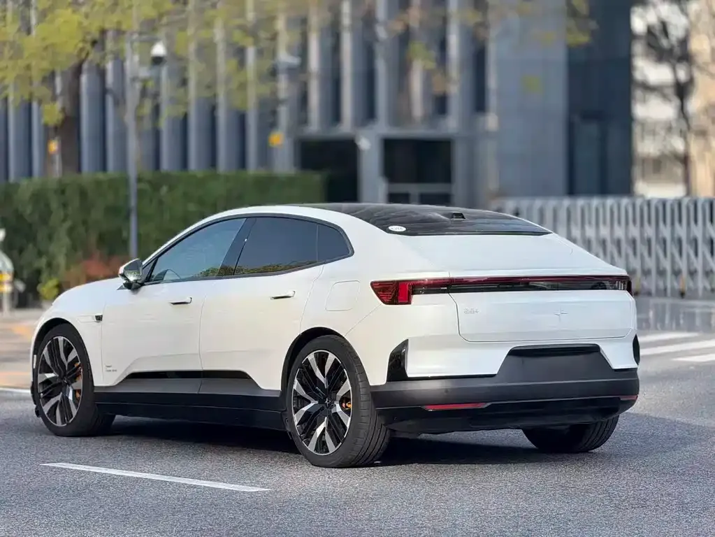 Polestar Polestar 4 — фото 4