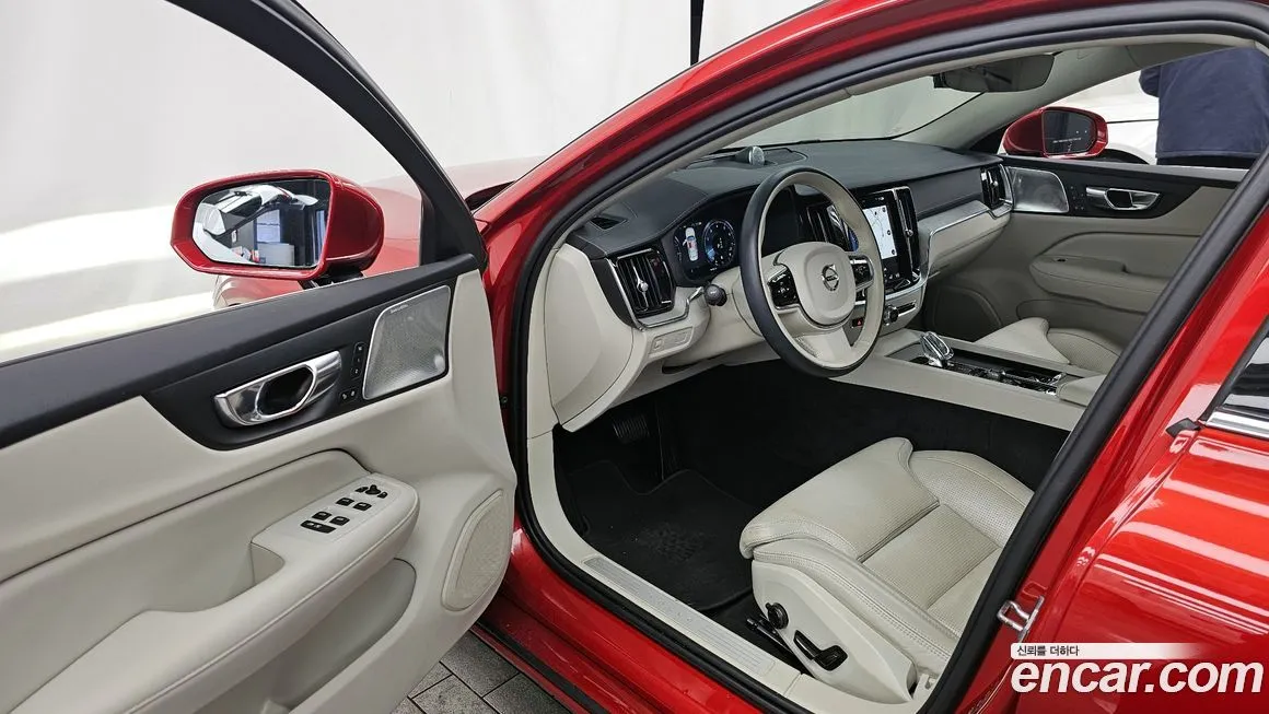 Volvo S60 — фото 10