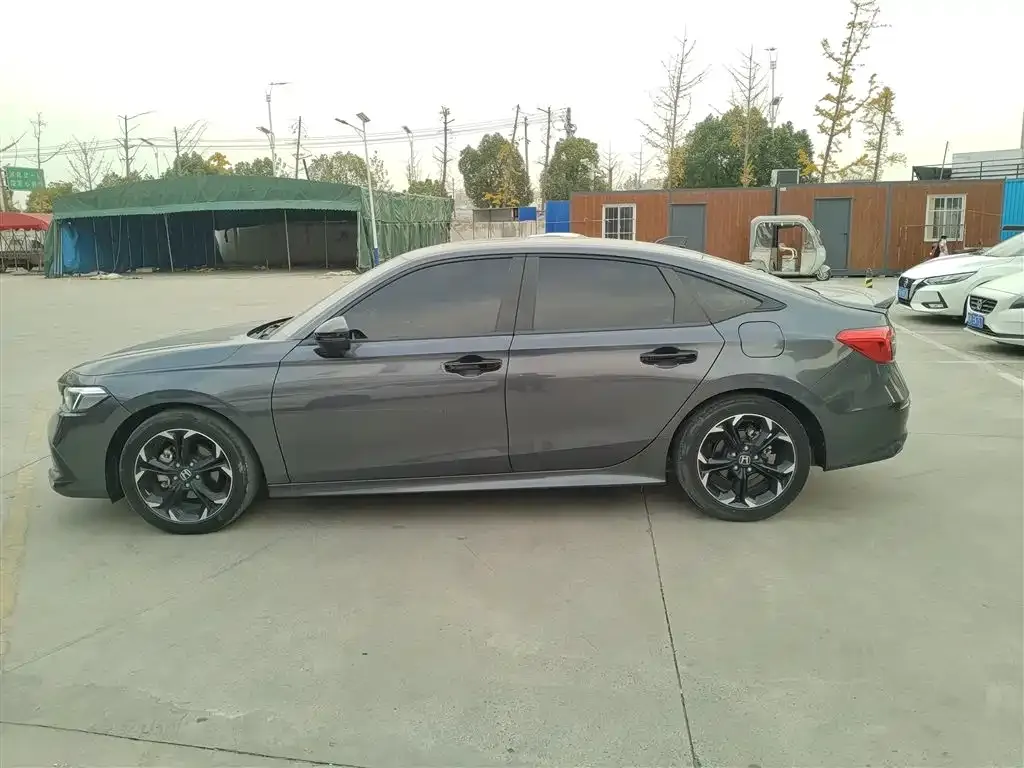 Honda Civic — фото 5