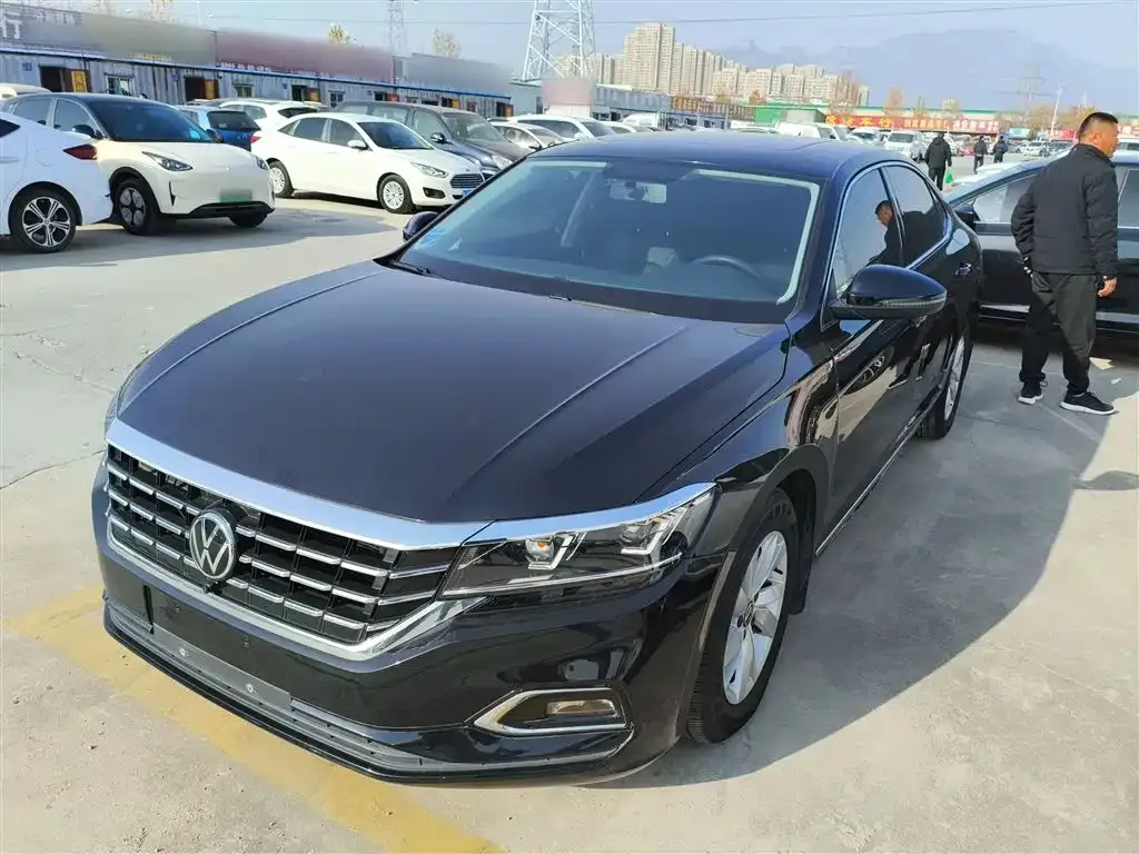 Volkswagen Passat — фото 2