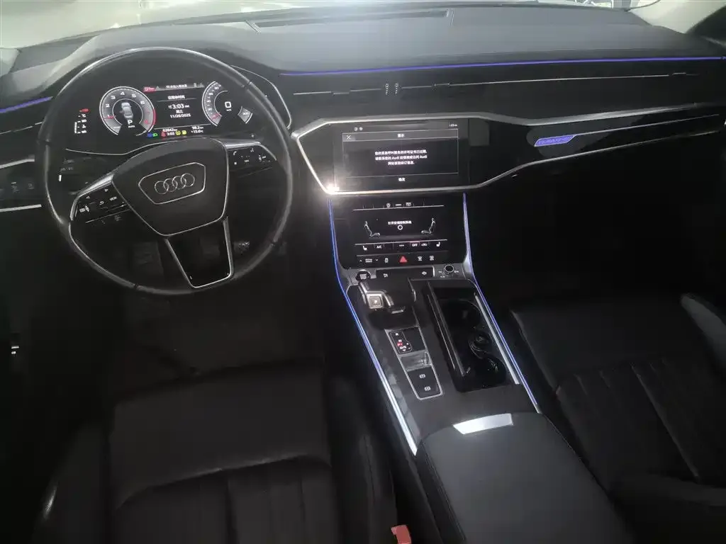 Audi A6L — фото 10