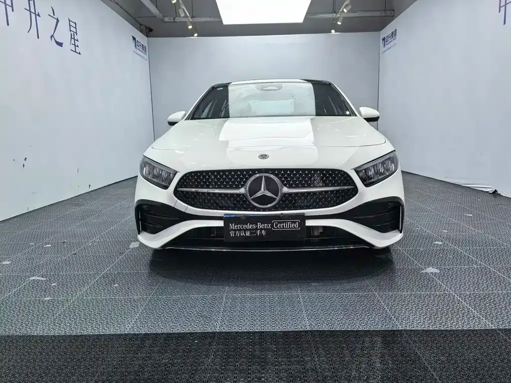 Mercedes-Benz A-Class — фото 1