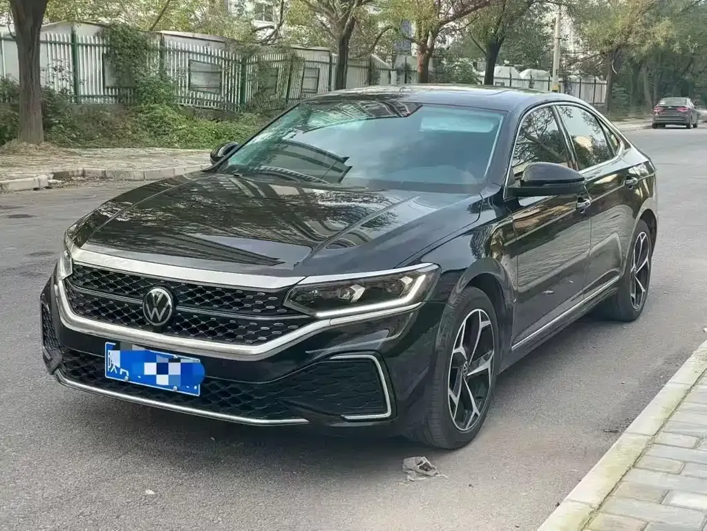 Volkswagen Passat — фото 2