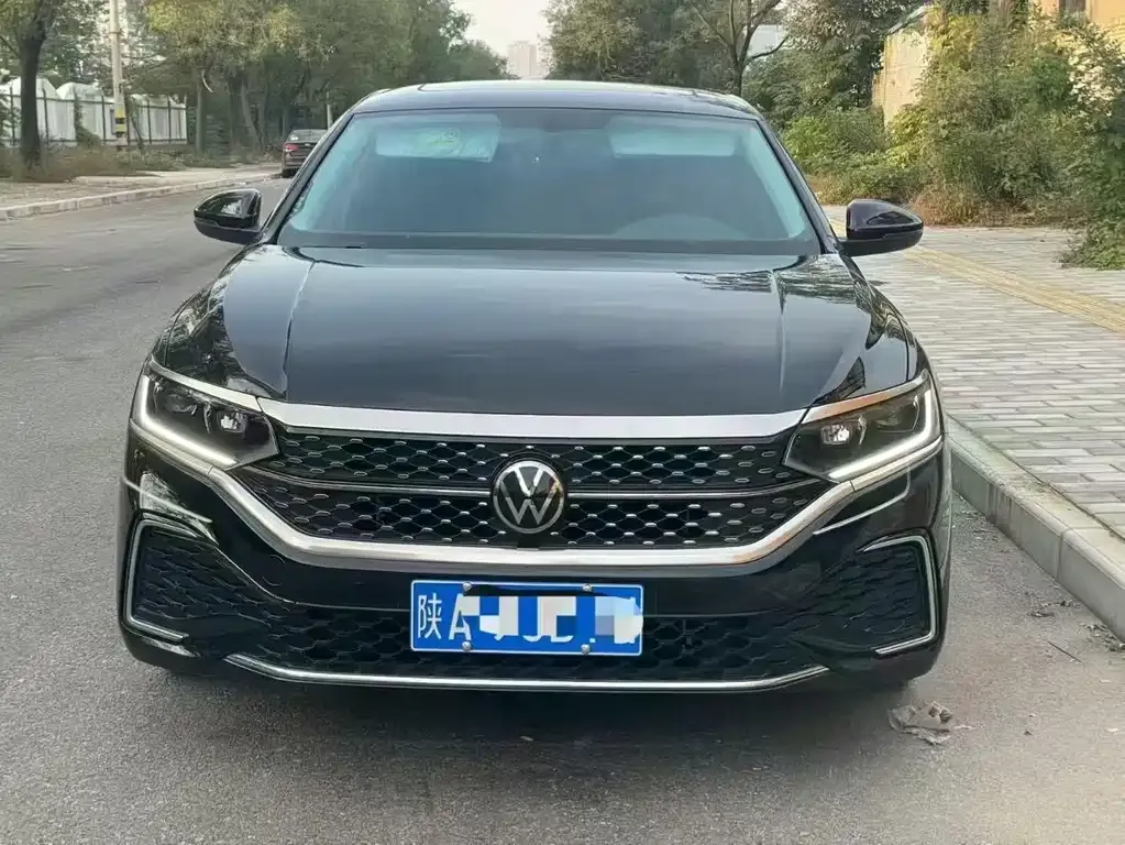 Volkswagen Passat — фото 3