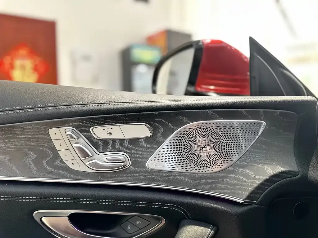 Mercedes-Benz CLS — фото 7