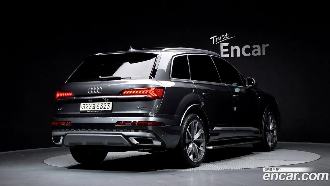 Audi Q7 — фото 2