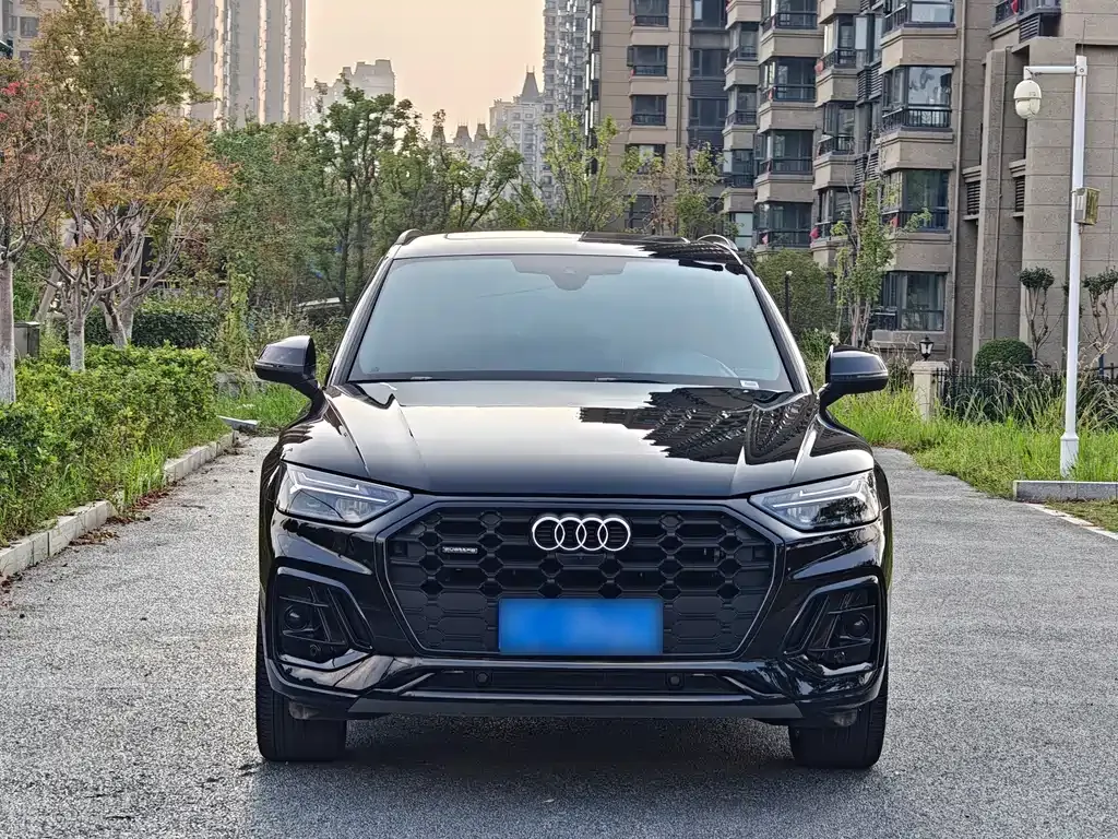 Audi Q5L — фото 2