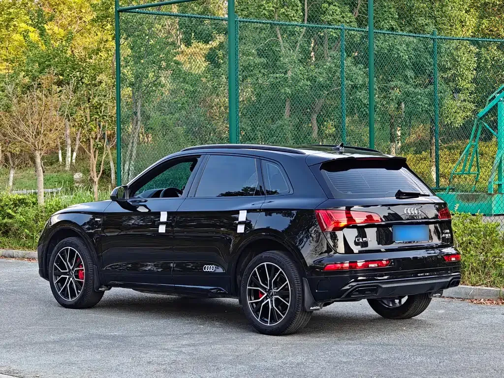 Audi Q5L — фото 4
