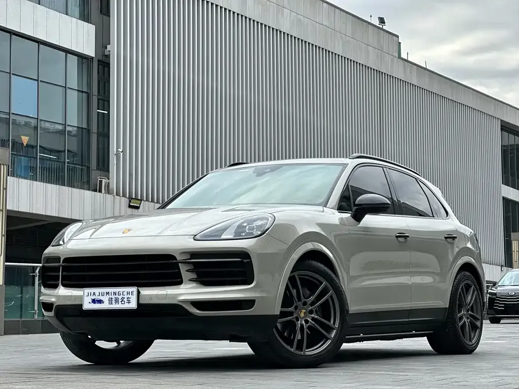 Porsche Cayenne — фото 4