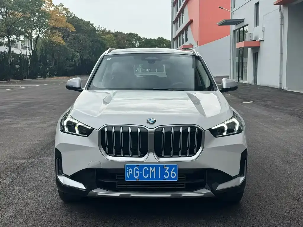 BMW X1 — фото 2