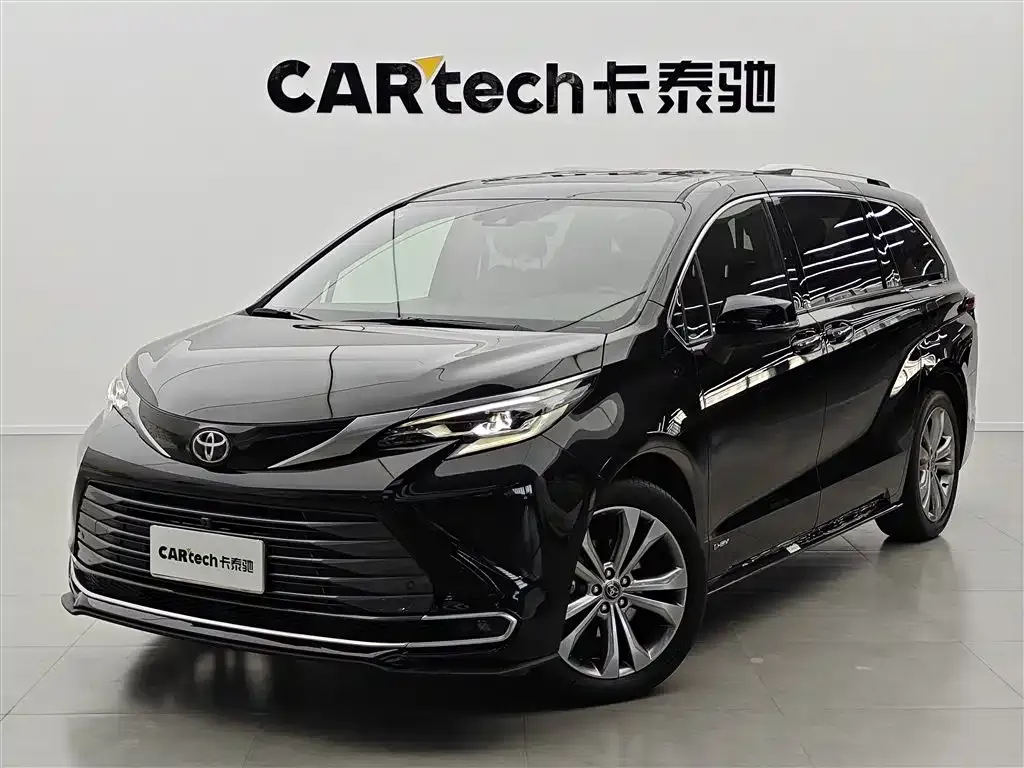 Toyota Sienna — фото 2
