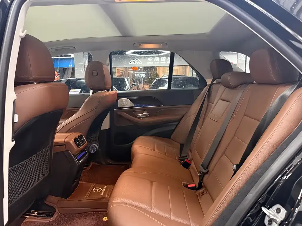 Mercedes-Benz GLE — фото 5