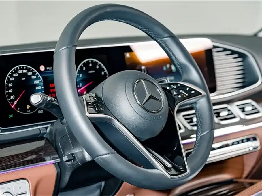 Mercedes-Benz GLE — фото 10