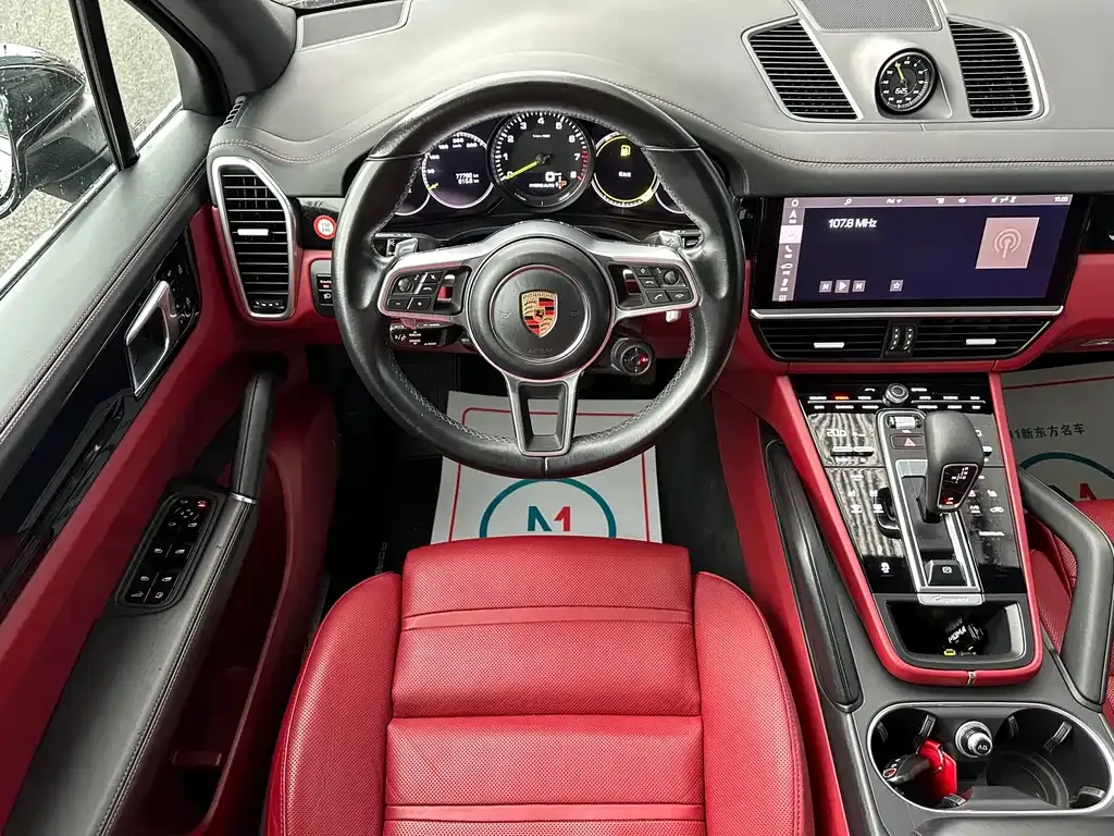 Porsche Cayenne Hybrid — фото 10