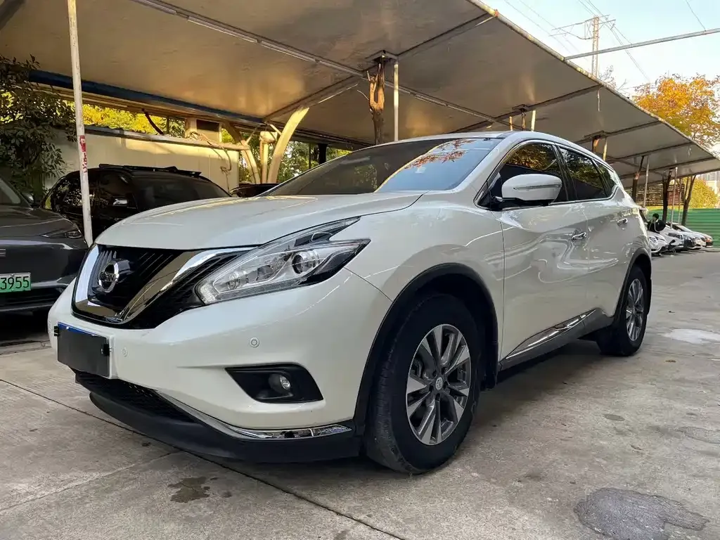 Nissan Murano — фото 1