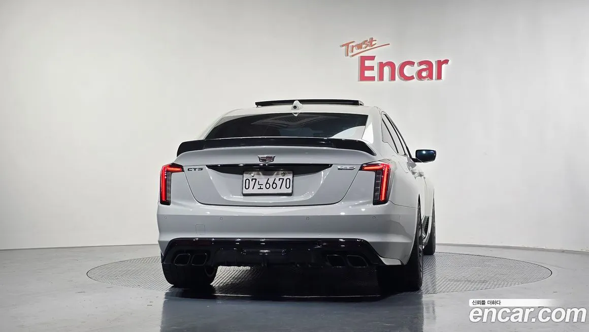 Cadillac CT5-V — фото 4