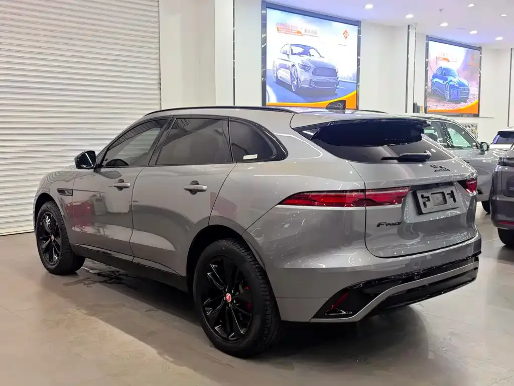 Jaguar F-PACE — фото 4