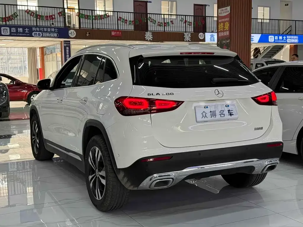 Mercedes-Benz GLA — фото 6