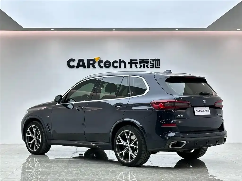 BMW X5 (Import) — фото 3
