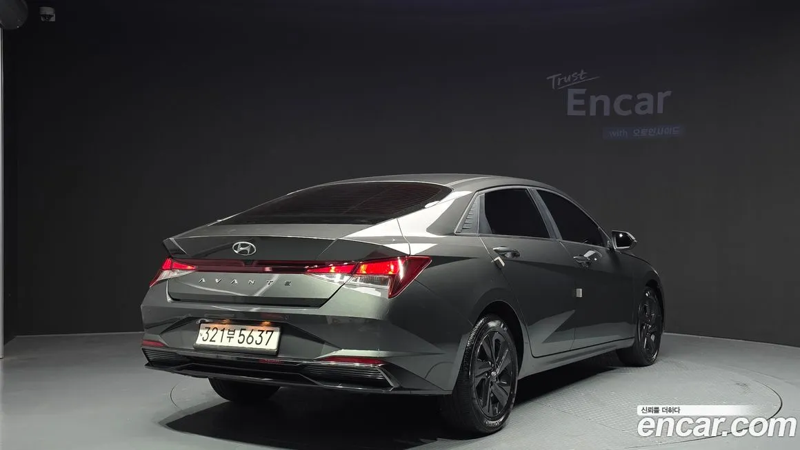 Hyundai AVANTE — фото 2
