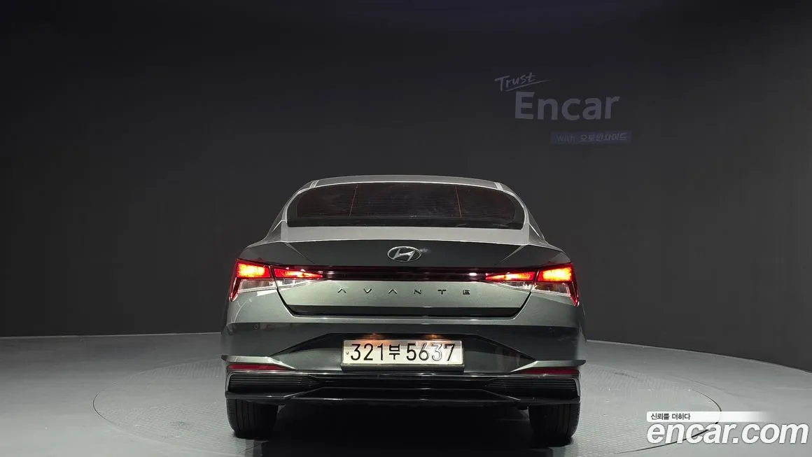 Hyundai AVANTE — фото 4