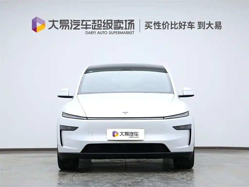Tesla Model Y L — фото 2