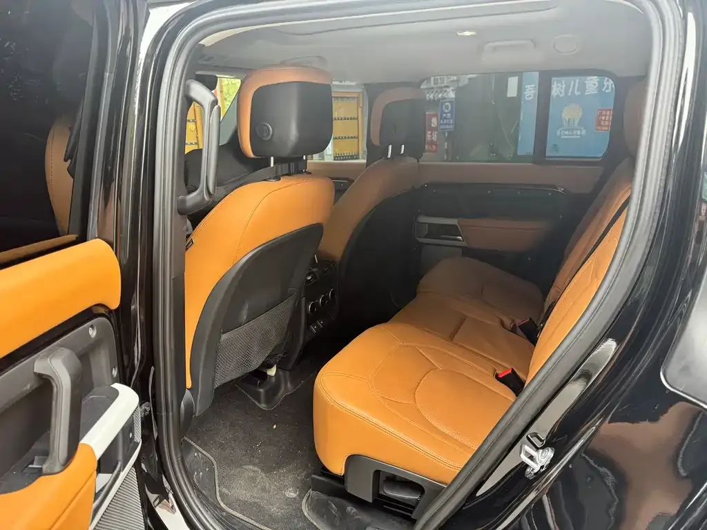 Land Rover Defender — фото 4
