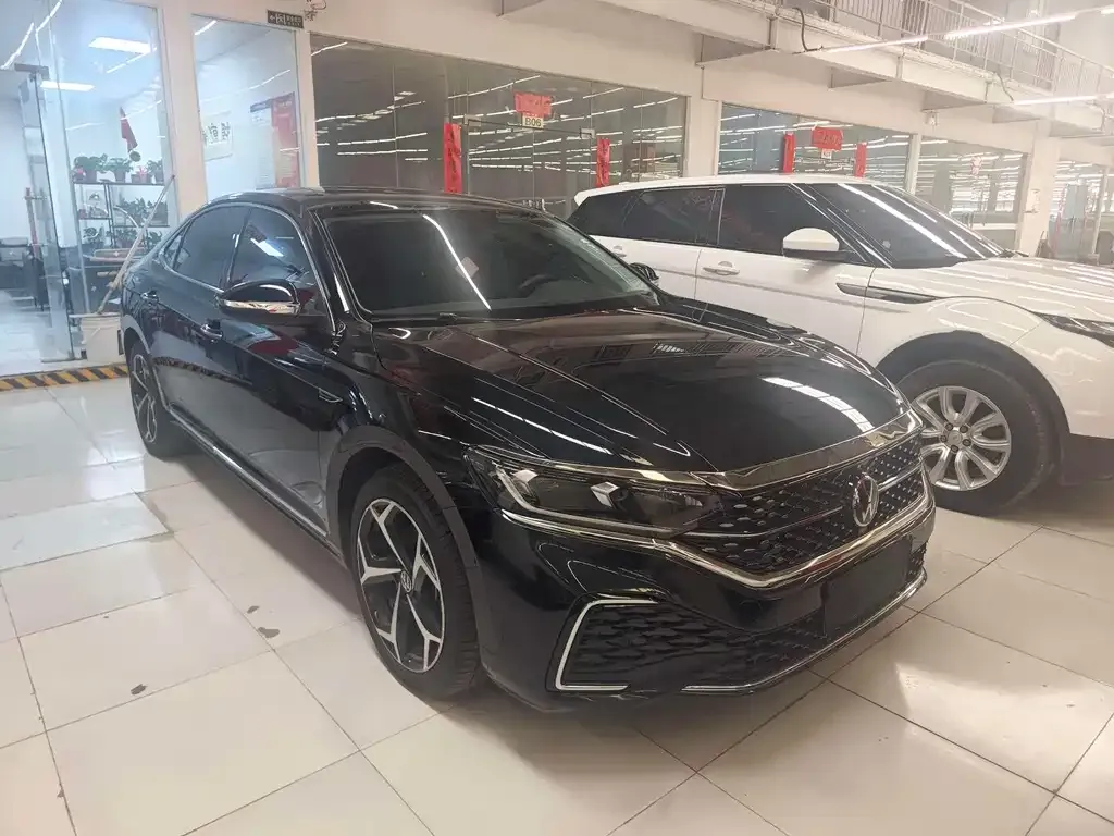 Volkswagen Passat — фото 2