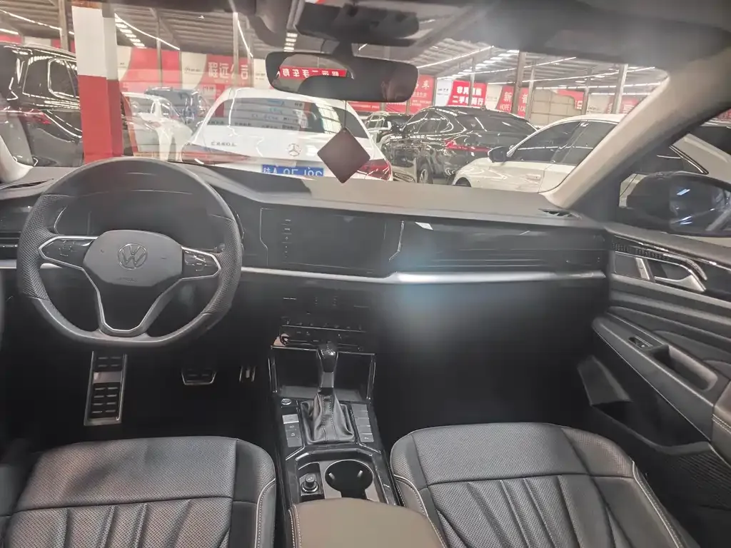 Volkswagen Passat — фото 5
