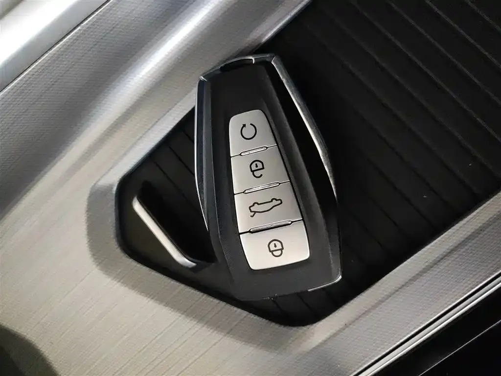 Geely Xingrui — фото 9