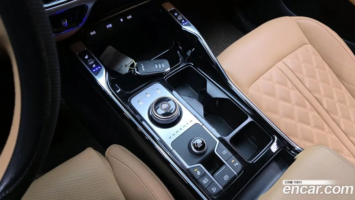 Kia Sorento — фото 9