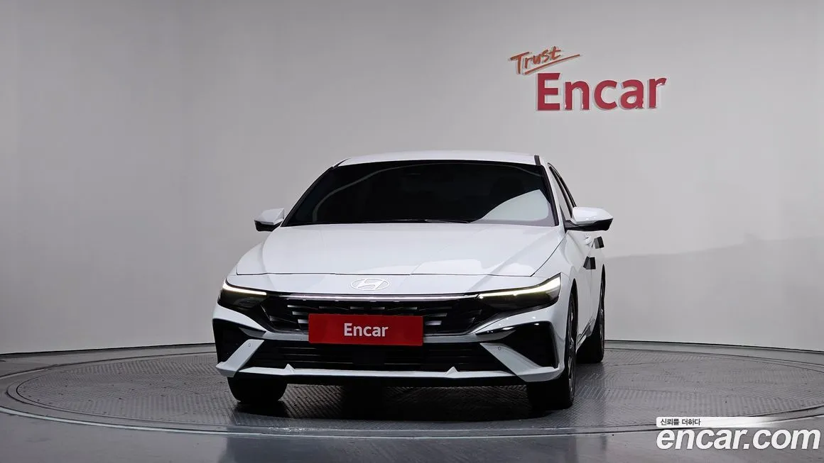 Hyundai AVANTE — фото 3