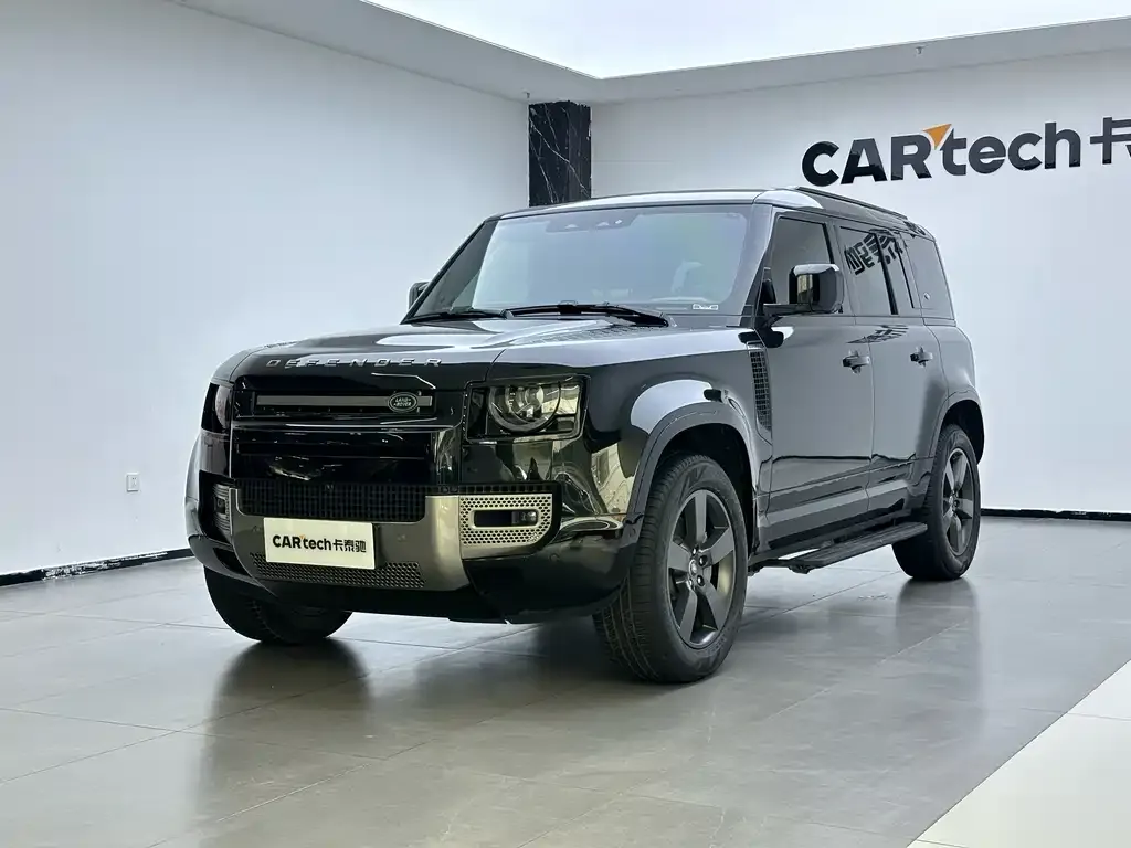 Land Rover Defender — фото 1