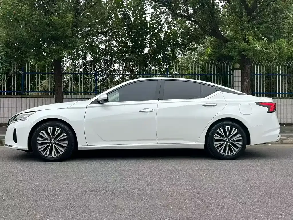 Nissan Teana — фото 3