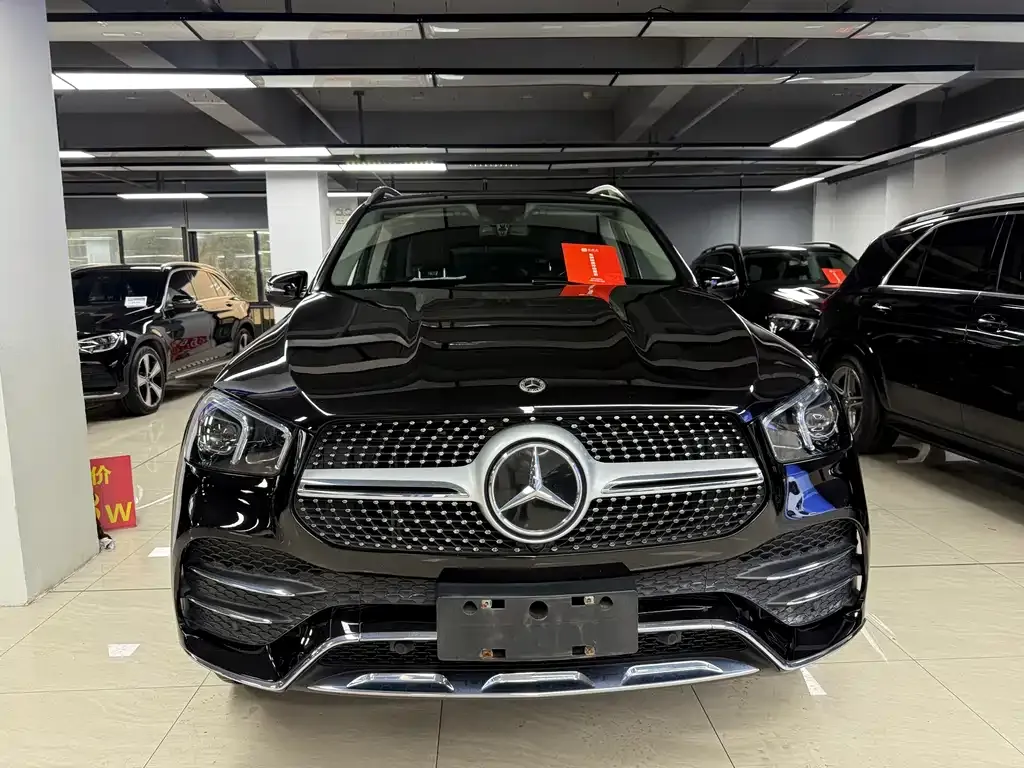 Mercedes-Benz GLE — фото 1