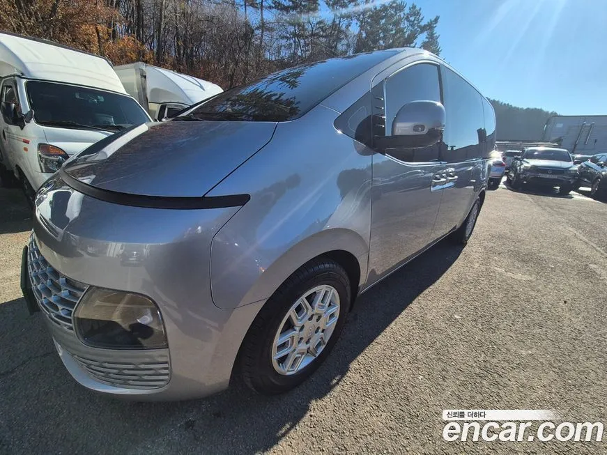 Hyundai Staria — фото 2