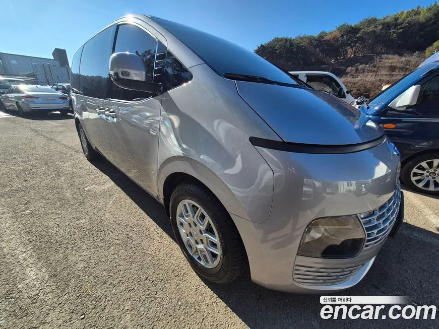 Hyundai Staria — фото 3