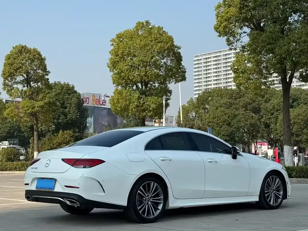 Mercedes-Benz CLS — фото 6