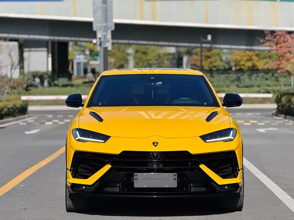 Lamborghini Urus — фото 2