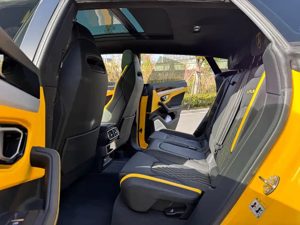 Lamborghini Urus — фото 5